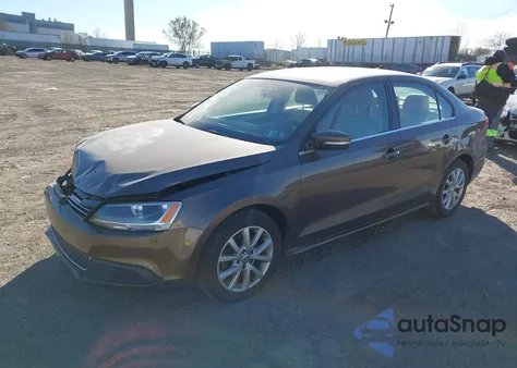 2013 Volkswagen Jetta Se z USA, uszkodzony, nr VIN 3VWDP7AJ5DM374164